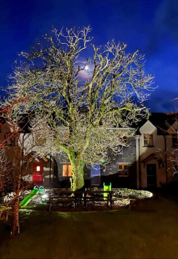 Burren Court Lodge Ballyvaughan Exterior photo