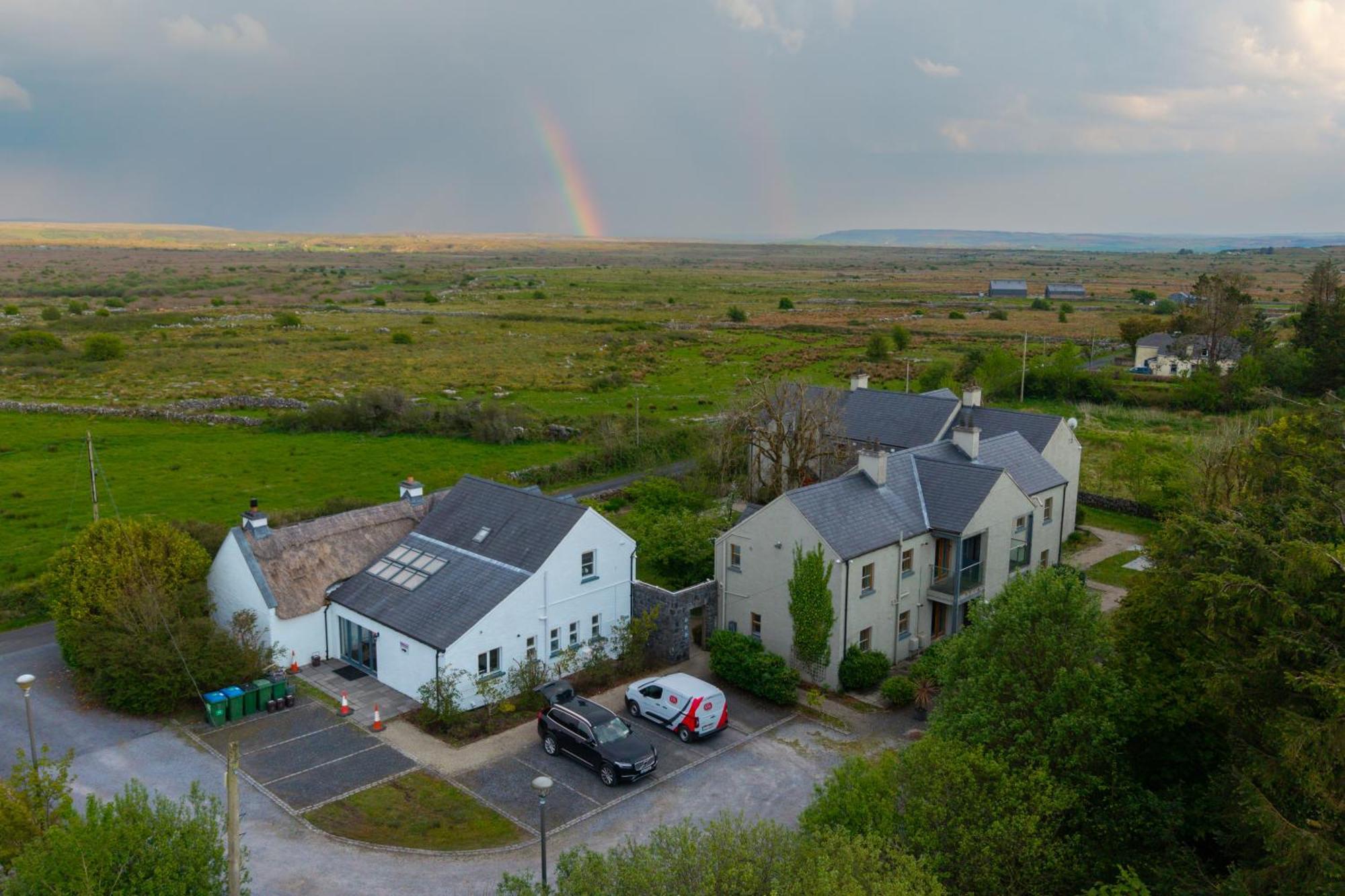 Burren Court Lodge Ballyvaughan Exterior photo